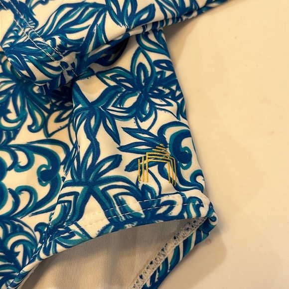Cabana Life Blue & White One Piece Long Sleeve Rash Guard Swim Size 14 - Picture 3 of 6